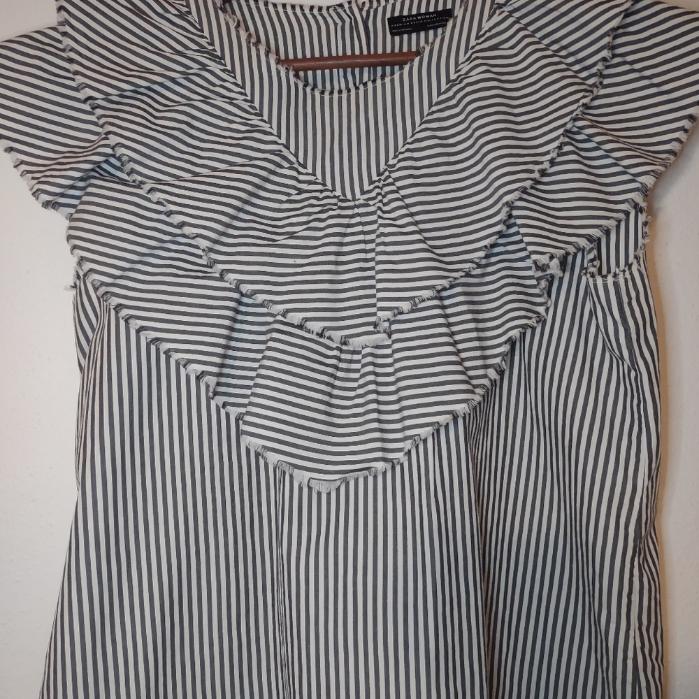 Zara Woman Gray & White Striped Ruffle Sleeveless Blouse